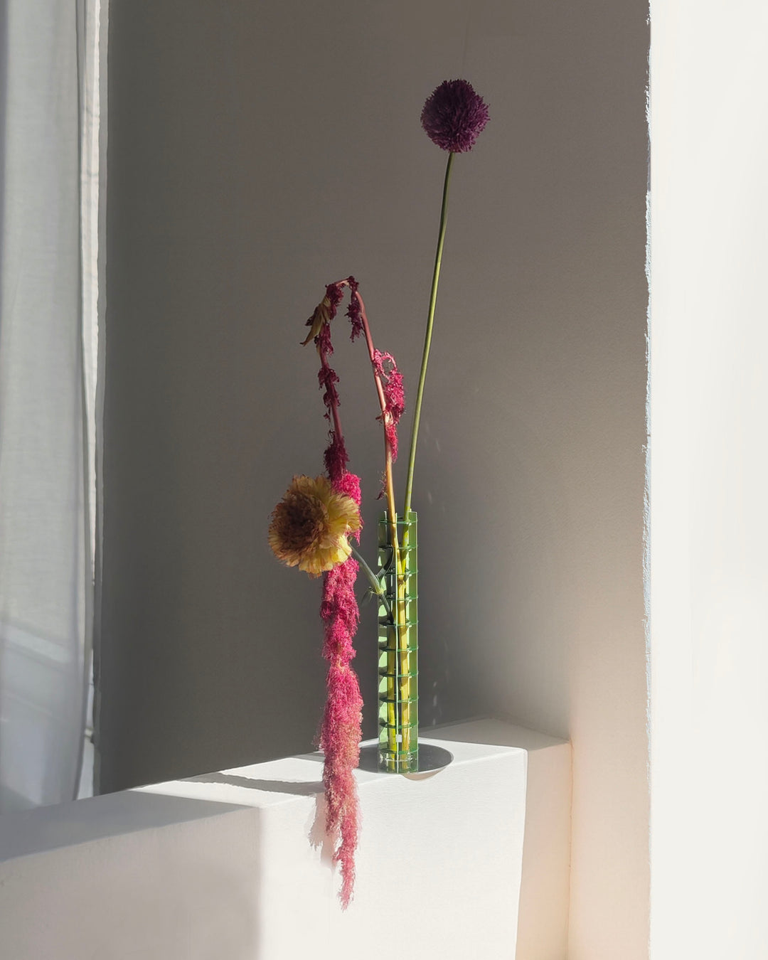 GRAVITY - BUD VASE