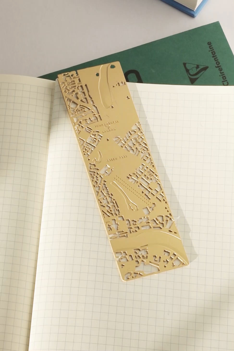 London - Bookmark