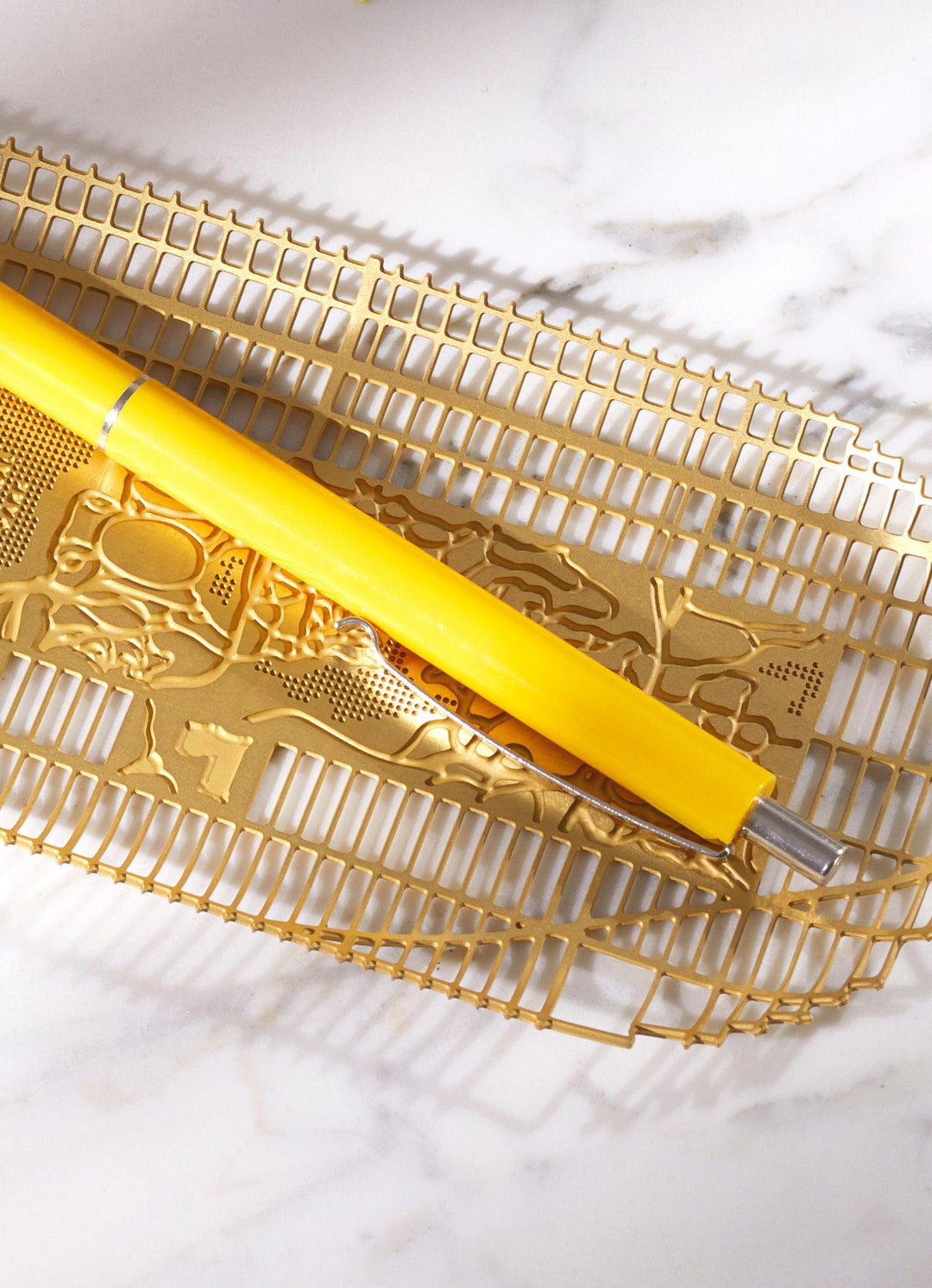 MANHATTAN - PEN TRAY